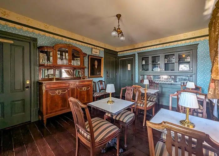 The Arthur Blair Historic Inn