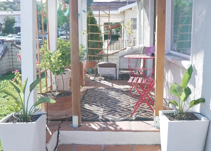 Artful Bungalow Near Beach, Waterfront, & Downtown