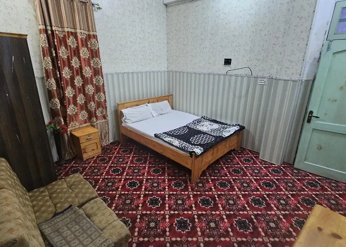 Galiyat City Hotel