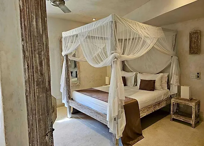 The Villa Luxury Suites Hotel