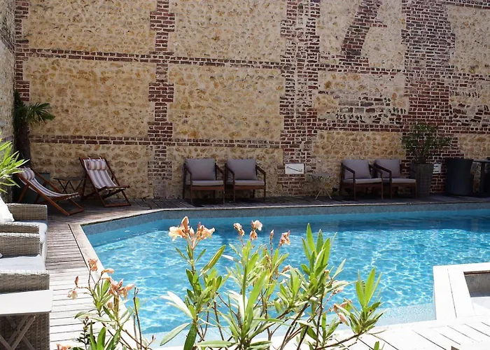 Le Trophee Boutique Hotel Spa- La Loggia Appart'Hotel