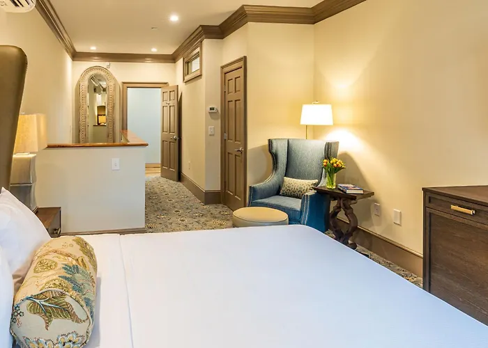 Andrew Pinckney Inn
