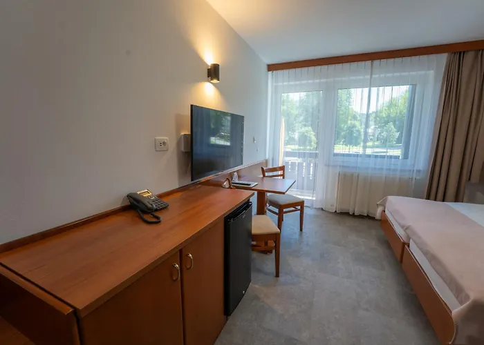Hotel Tripic, Restaurant And Pizzeria