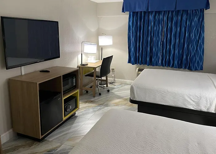 Days Inn By Wyndham Jersey City