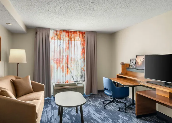 Fairfield Inn & Suites By Marriott Madison West/Middleton