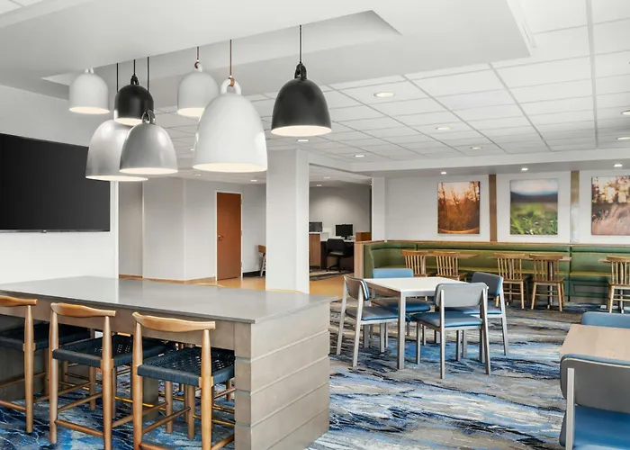 Fairfield Inn & Suites By Marriott Madison West/Middleton