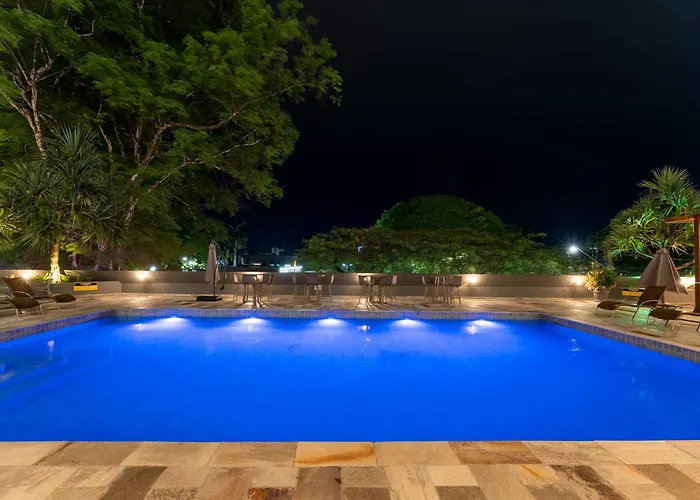 Hotel Deville Business Maringá