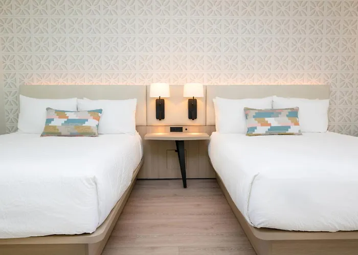 Palm Mountain Resort & Spa
