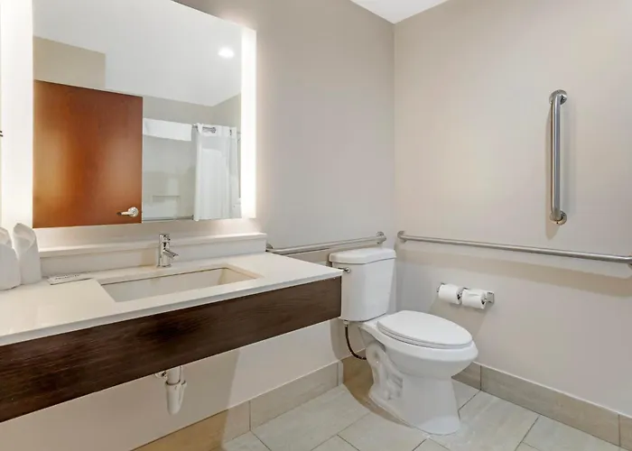 Holiday Inn Express Hotel & Suites Newton Sparta By Ihg