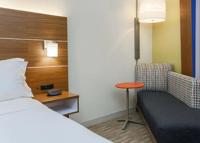 Holiday Inn Express Irondequoit By Ihg