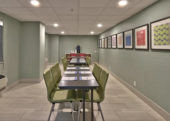 Holiday Inn Express Santa Rosa By Ihg