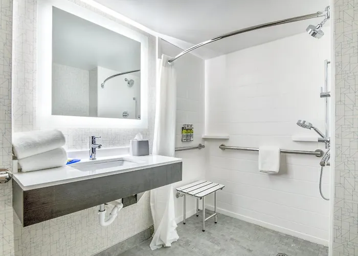 Holiday Inn Express & Suites Longview North By Ihg