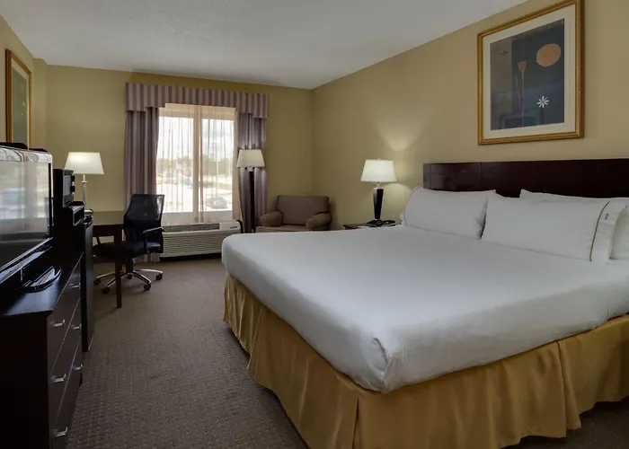 Holiday Inn Express & Suites Sebring By Ihg