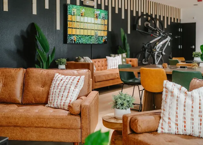 The Block Hotel Bentonville