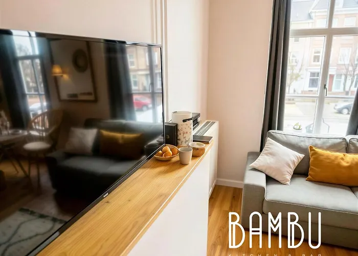 Bambu Kitchen & Bar - Hotel Restaurant