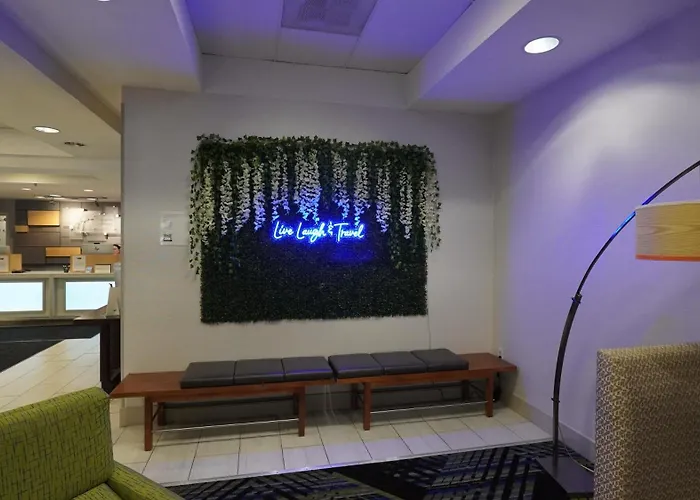 Holiday Inn Express Hotel & Suites Seattle North - Lynnwood By Ihg