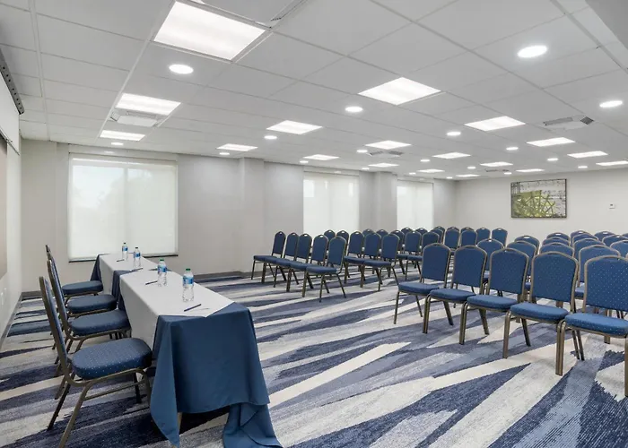 Comfort Inn & Suites New Orleans Airport North
