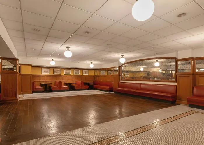 Hotel Cleveland Autograph Collection