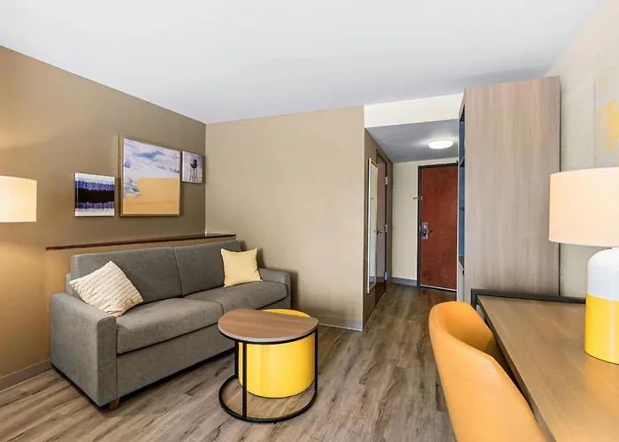 Comfort Suites Vacaville-Napa Valley Area