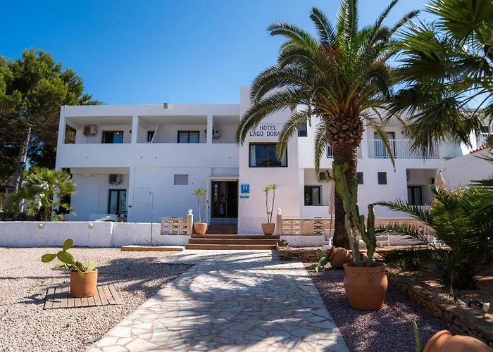 Hotel Lago Dorado