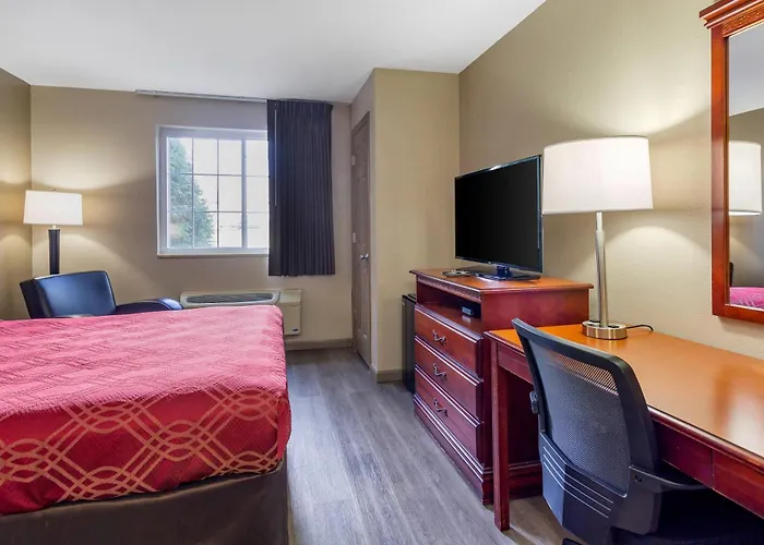 Econo Lodge Inn & Suites Dickson