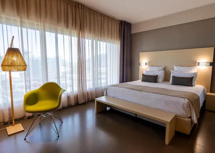 Hôtel du Centre Appart hôtel Business avec Parking Gratuit à Nouméa