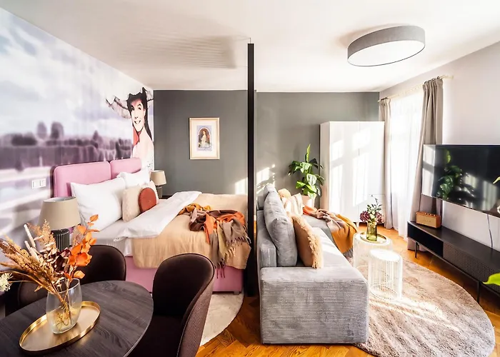 Old Royal Post Boutique Hotel & Premium Suites