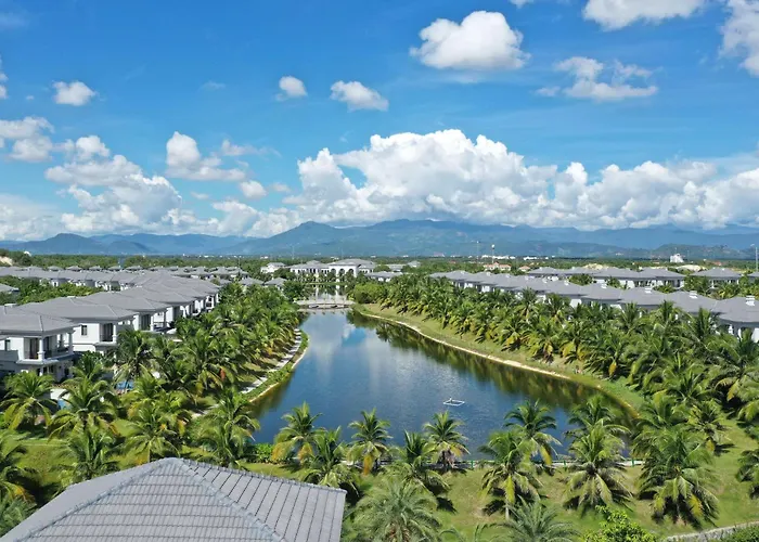 Melia Vinpearl Cam Ranh Beach Resort
