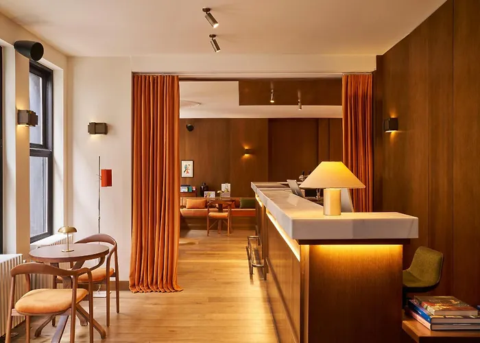 Latroupe Hotel Jardin Secret