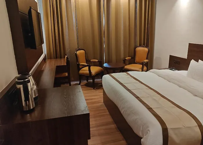 Hotel Ambica Katra