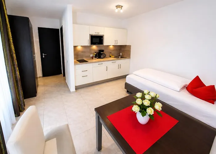 Duda Boarding Apartments
