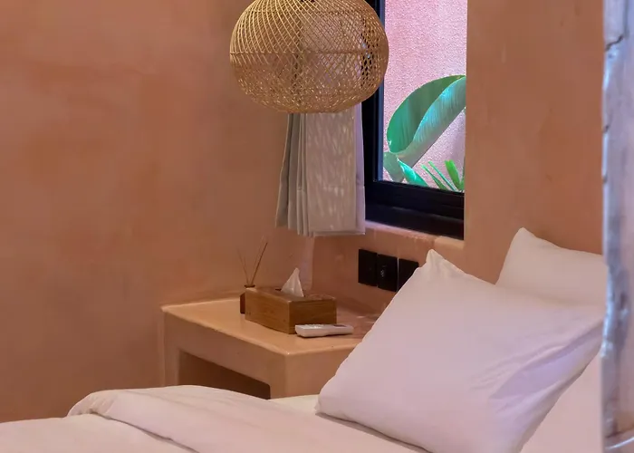 Rascals Hotel - Adults Only
