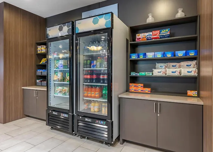 Comfort Suites Fort Lauderdale Airport & Cruise Port