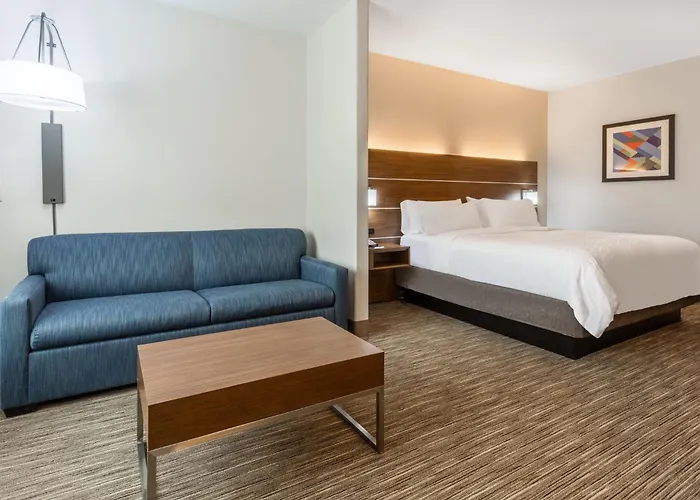 Holiday Inn Express & Suites Kearney By Ihg