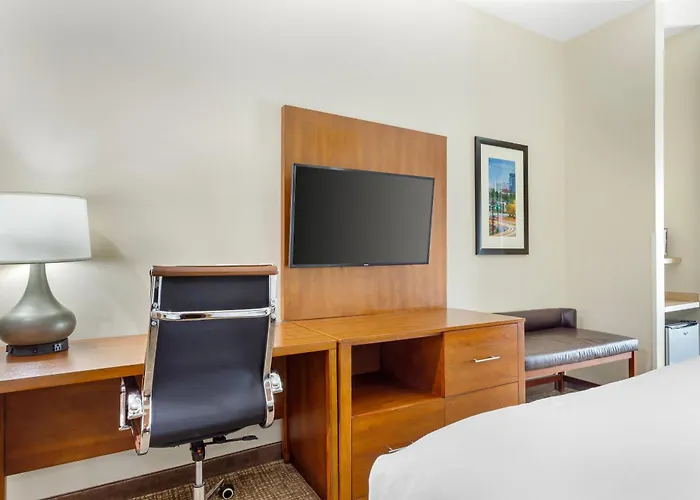Comfort Suites Greensboro-High Point