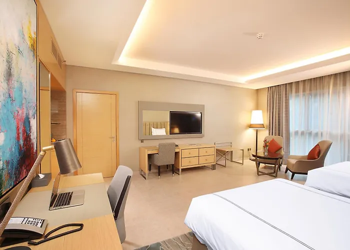 Grand Cosmopolitan Hotel