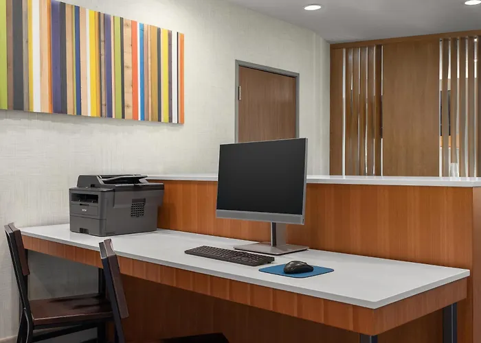 Holiday Inn Express & Suites - Staunton By Ihg