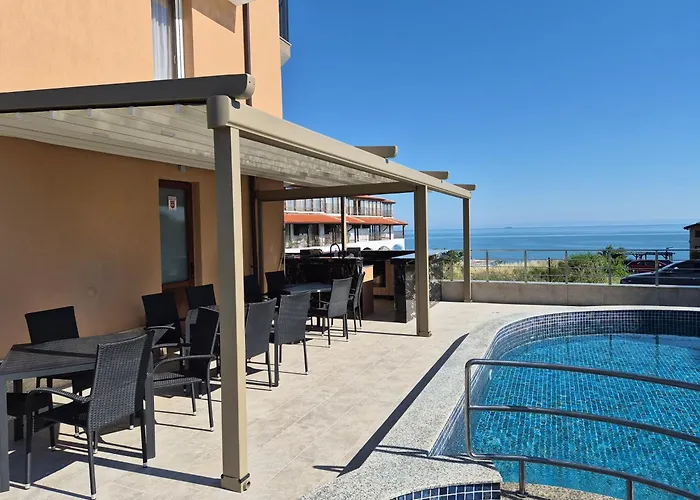 Hotel Perla Beach