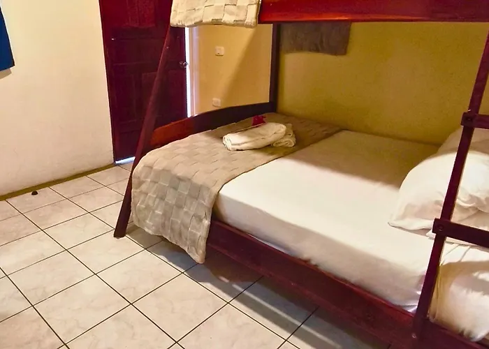 Chale'S House Hotel