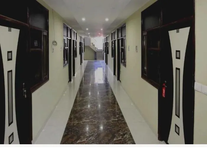 Hotel O Alpine