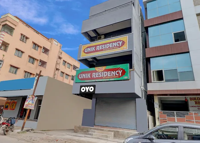 Spot On Unik Residency