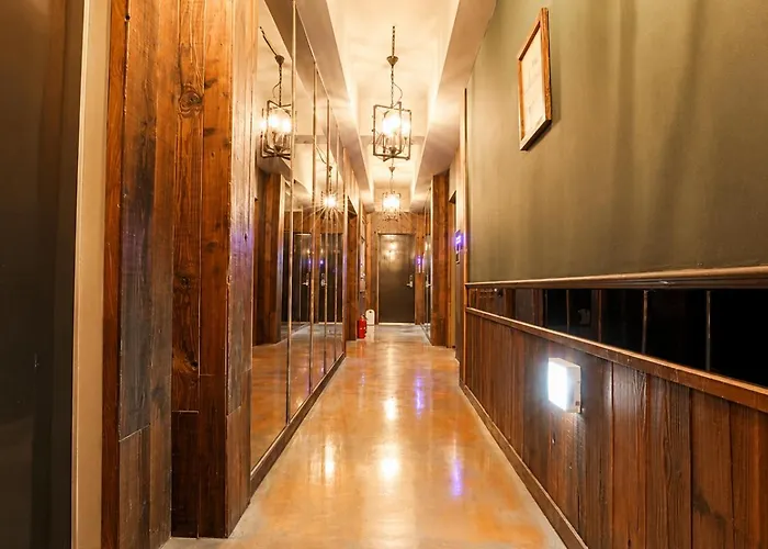 February Hotel Seongseo