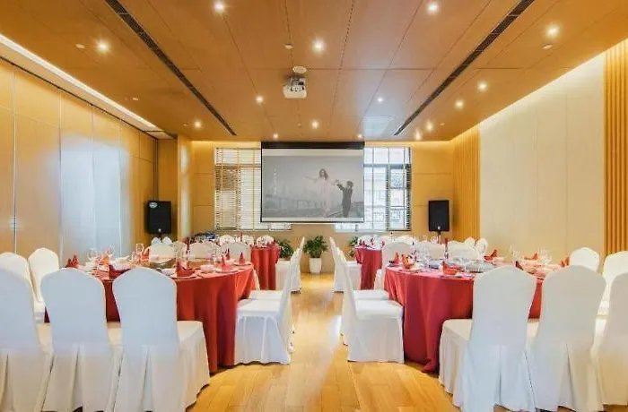 Deefly Yinrun Town Hotel