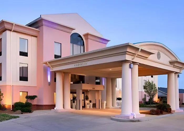 Holiday Inn Express Hotel & Suites Cleveland - Ms By Ihg