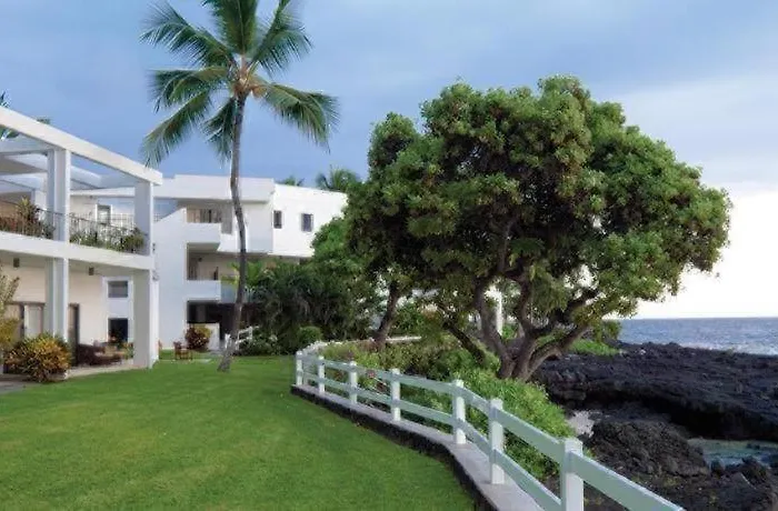 Wyndham Royal Sea Cliff Resort