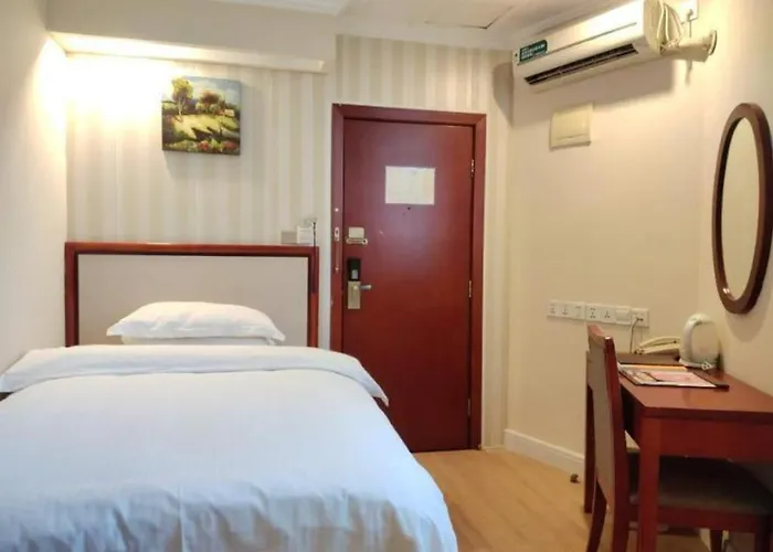Greentree Inn Zhenjiang Center Street No.1 Peoples Hospital Express Hotel