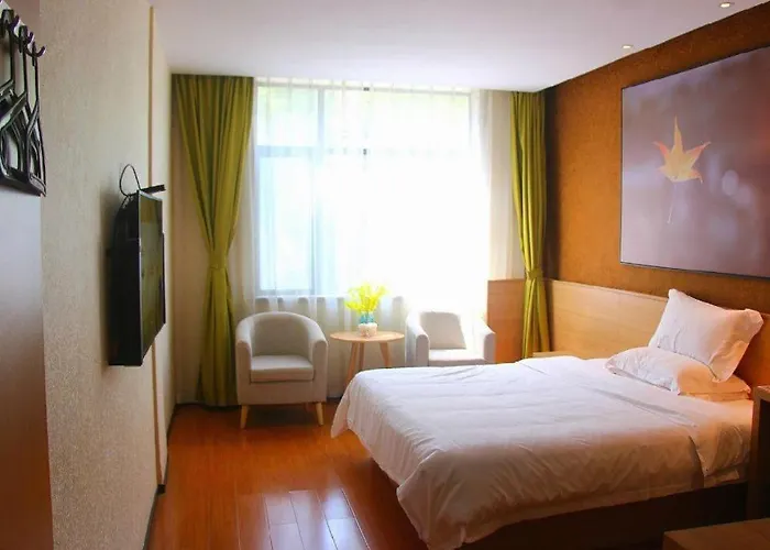 Iu Hotels-Xinyu City Government Xianlai Park