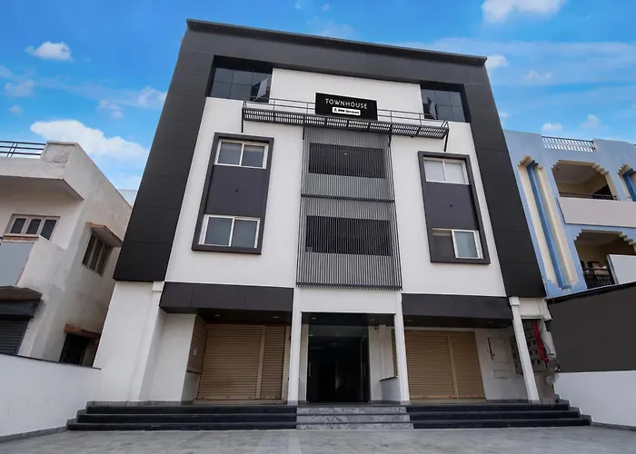 Townhouse Kurnool Bus Terminal Formerly Hotel Lakshmi Pride
