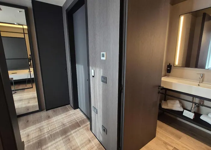 Kira Suites Hotel Milano