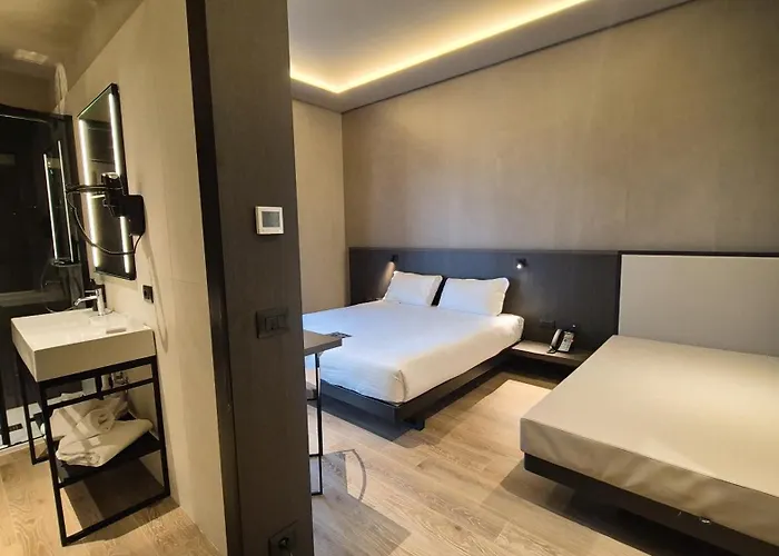 Kira Suites Hotel Milano
